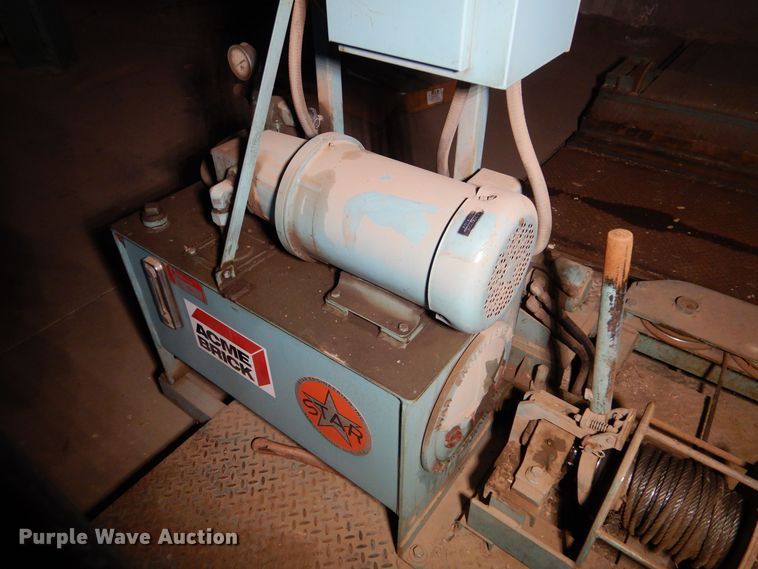 image for item LS9231 Star Engineering HYD./Drop Rod/S-3-7 Winch  transfer car