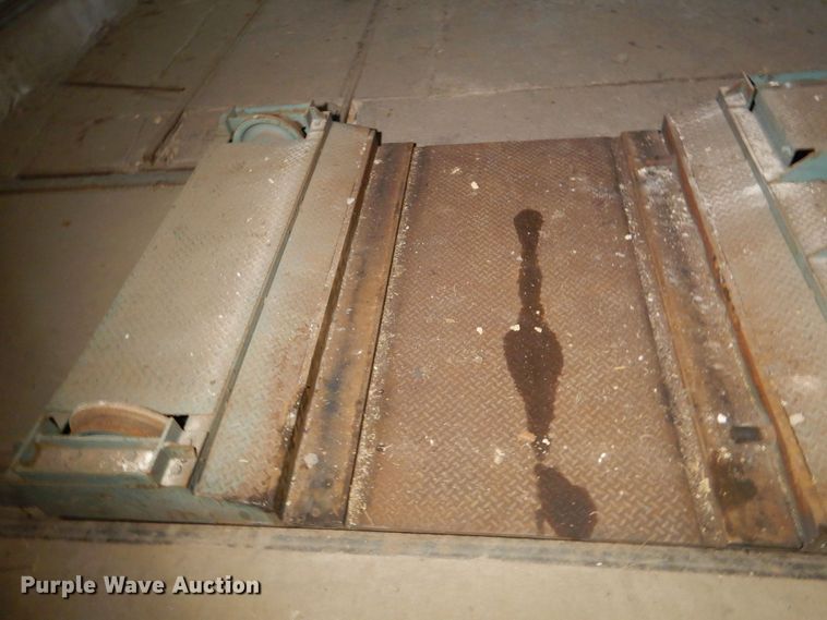 image for item LS9231 Star Engineering HYD./Drop Rod/S-3-7 Winch  transfer car