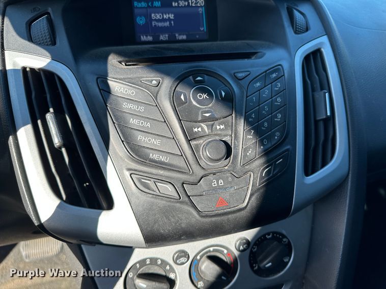 image for item LT9371 2013 Ford Focus