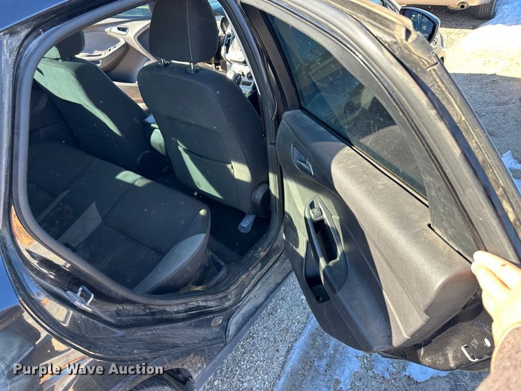 image for item LT9371 2013 Ford Focus