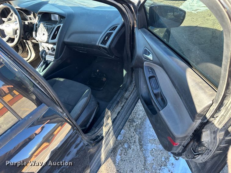 image for item LT9371 2013 Ford Focus