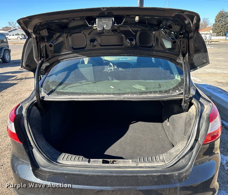 image for item LT9371 2013 Ford Focus