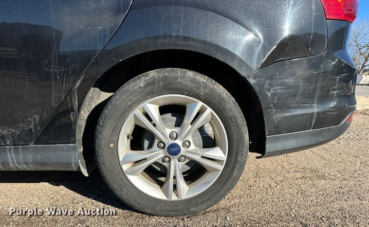 image for item LT9371 2013 Ford Focus