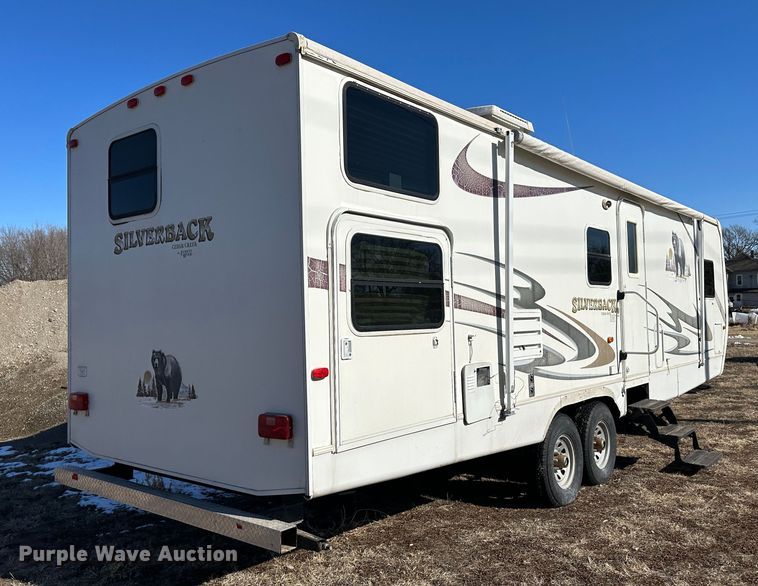 image for item LT9372 2007 Forest River Silverback  camper