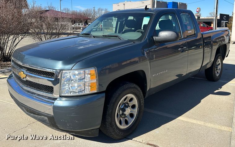 image for item LT9387 2007 Chevrolet Silverado 1500  Ext. Cab pickup truck