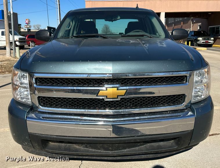 image for item LT9387 2007 Chevrolet Silverado 1500  Ext. Cab pickup truck