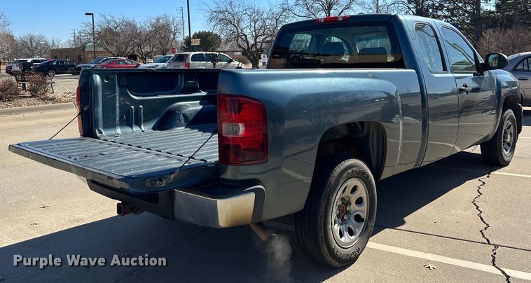 image for item LT9387 2007 Chevrolet Silverado 1500  Ext. Cab pickup truck