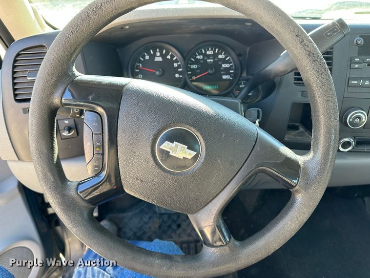 image for item LT9387 2007 Chevrolet Silverado 1500  Ext. Cab pickup truck