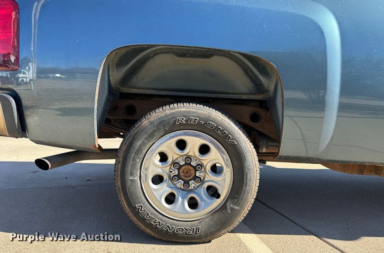 image for item LT9387 2007 Chevrolet Silverado 1500  Ext. Cab pickup truck