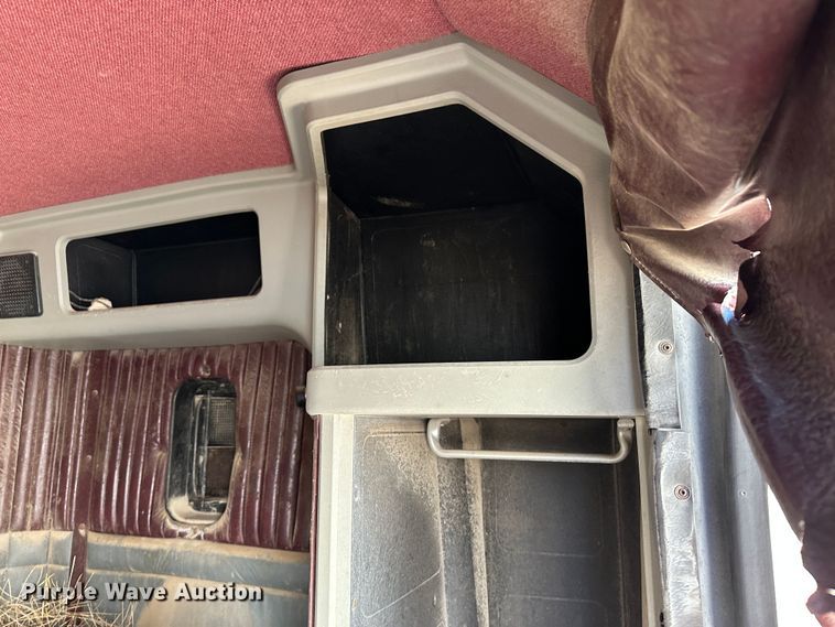 image for item LT9433 60" sleeper