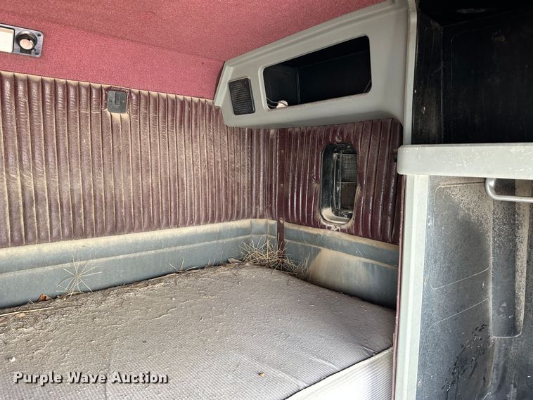 image for item LT9433 60" sleeper