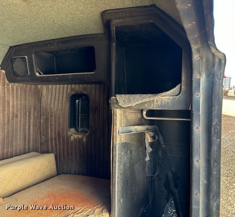 image for item LT9436 60" sleeper