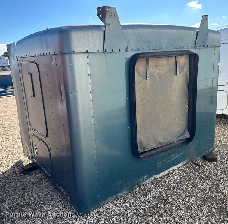 image for item LT9437 60" sleeper