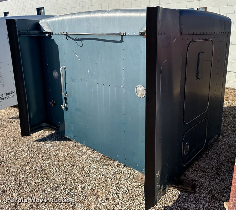 image for item LT9437 60" sleeper