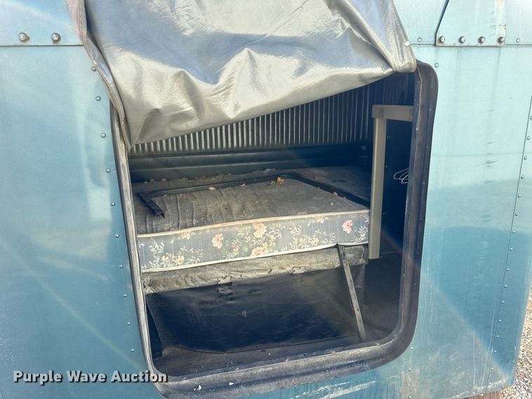 image for item LT9437 60" sleeper