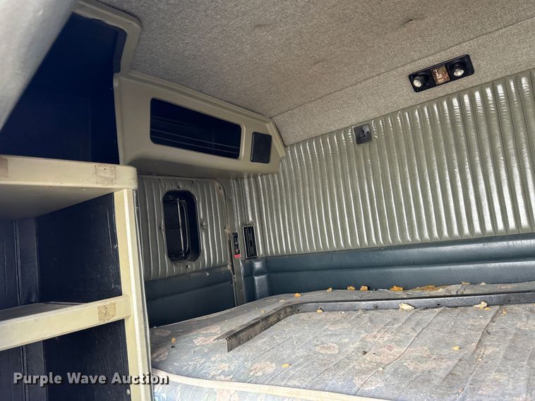 image for item LT9437 60" sleeper