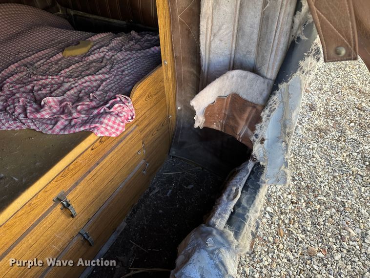 image for item LT9438 72" sleeper