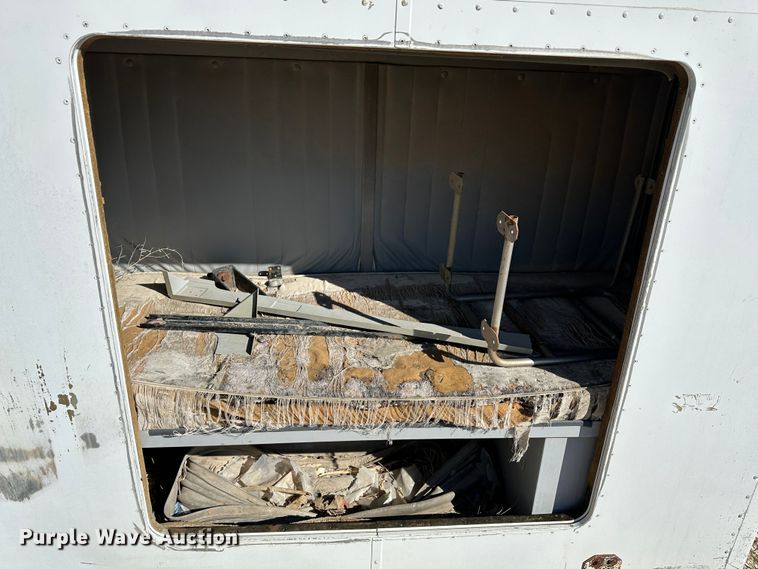 image for item LT9439 (2) 34" sleepers