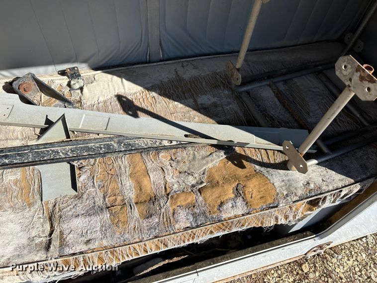 image for item LT9439 (2) 34" sleepers