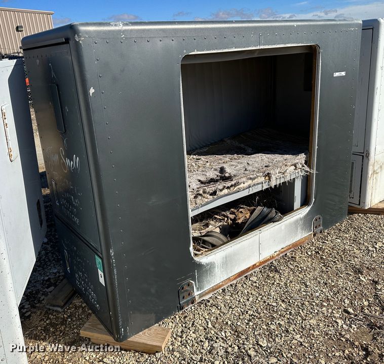 image for item LT9440 34" sleeper