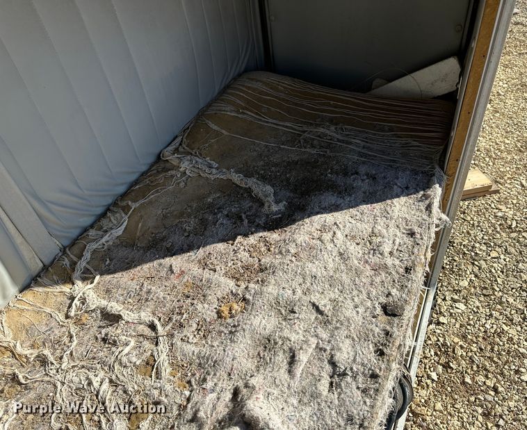 image for item LT9440 34" sleeper