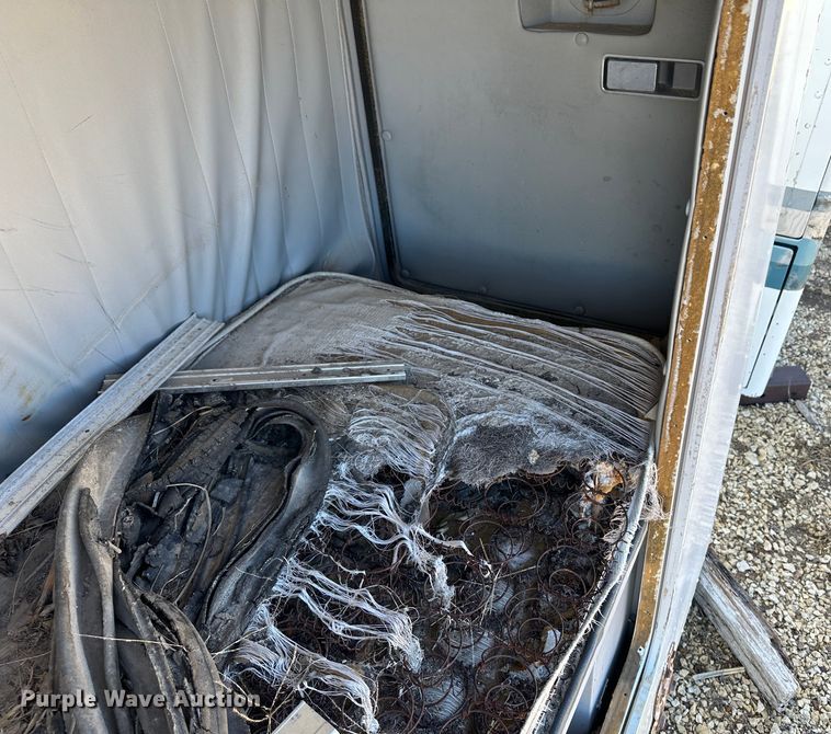 image for item LT9442 (2) 34" sleepers