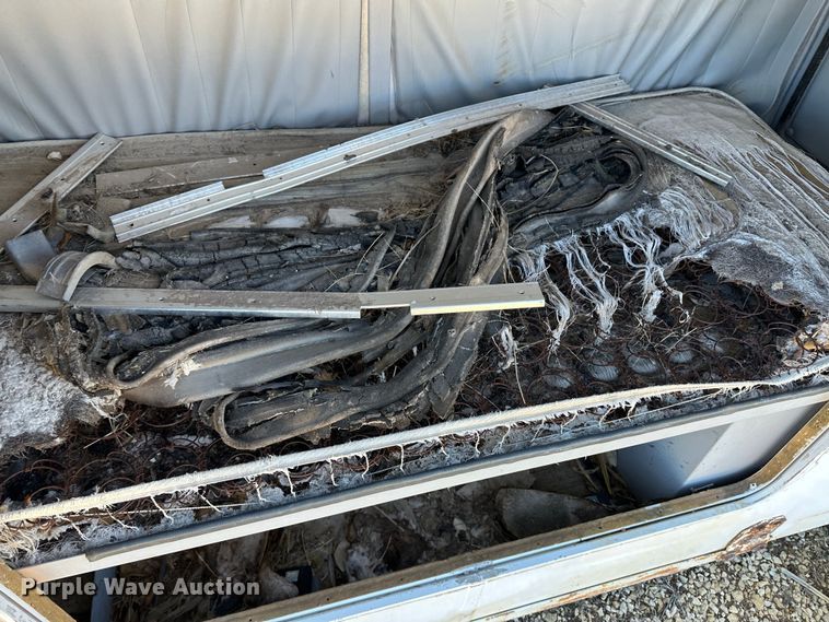 image for item LT9442 (2) 34" sleepers