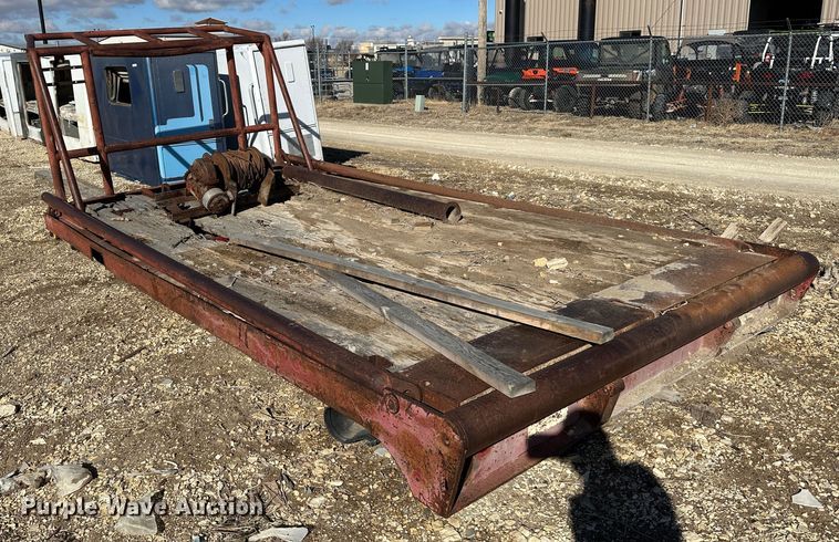 image for item LT9443 Winch bed