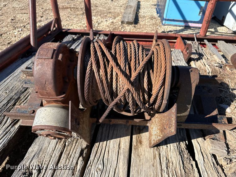 image for item LT9443 Winch bed