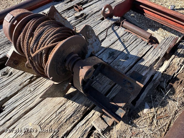 image for item LT9443 Winch bed