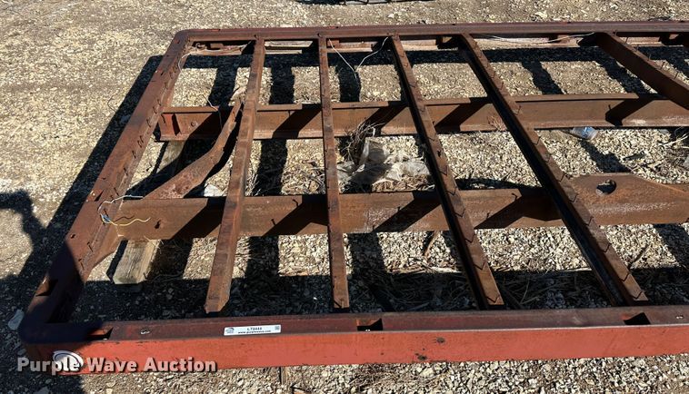 image for item LT9444 Flatbed