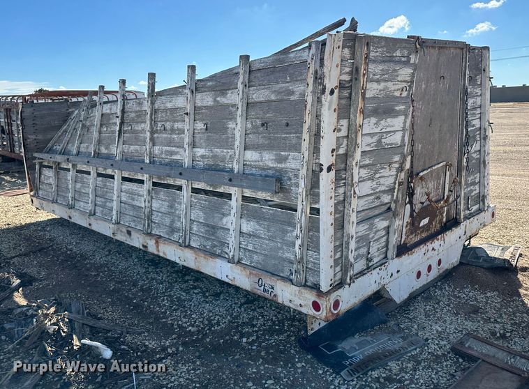 image for item LT9445 Grain truck bed