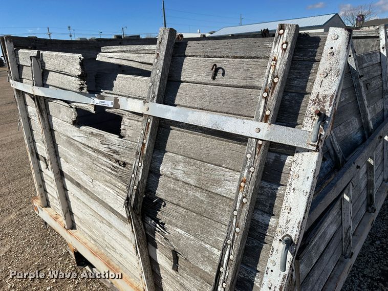 image for item LT9445 Grain truck bed