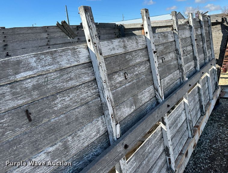 image for item LT9445 Grain truck bed