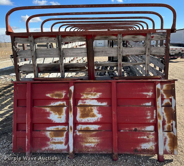image for item LT9446 Universal body livestock bed