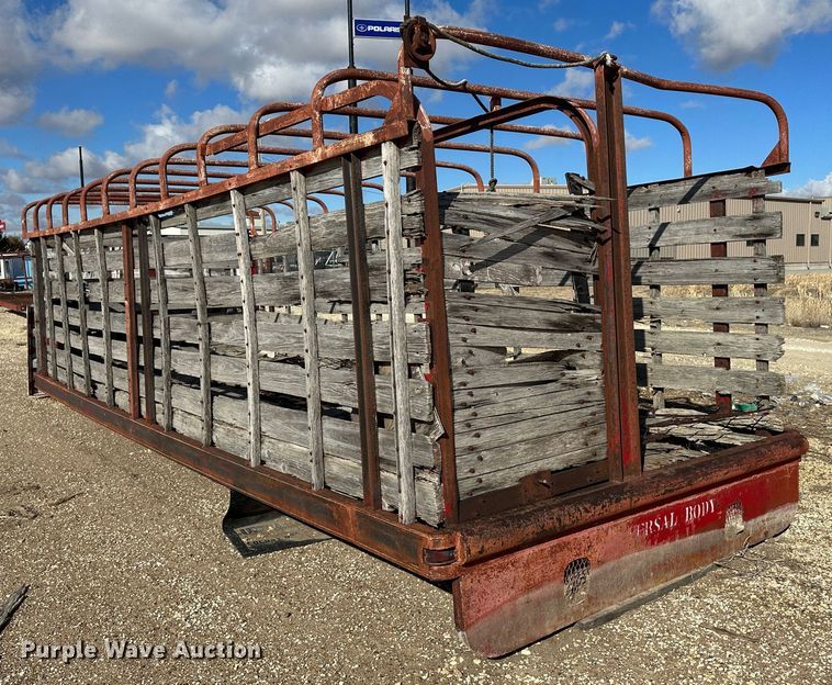 image for item LT9446 Universal body livestock bed