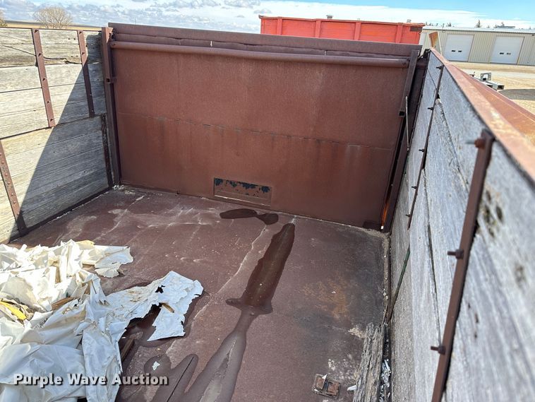 image for item LT9447 Grain truck bed