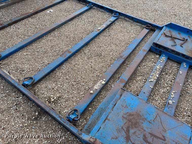 image for item LT9449 Flatbed