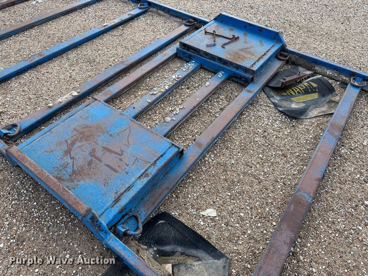 image for item LT9449 Flatbed