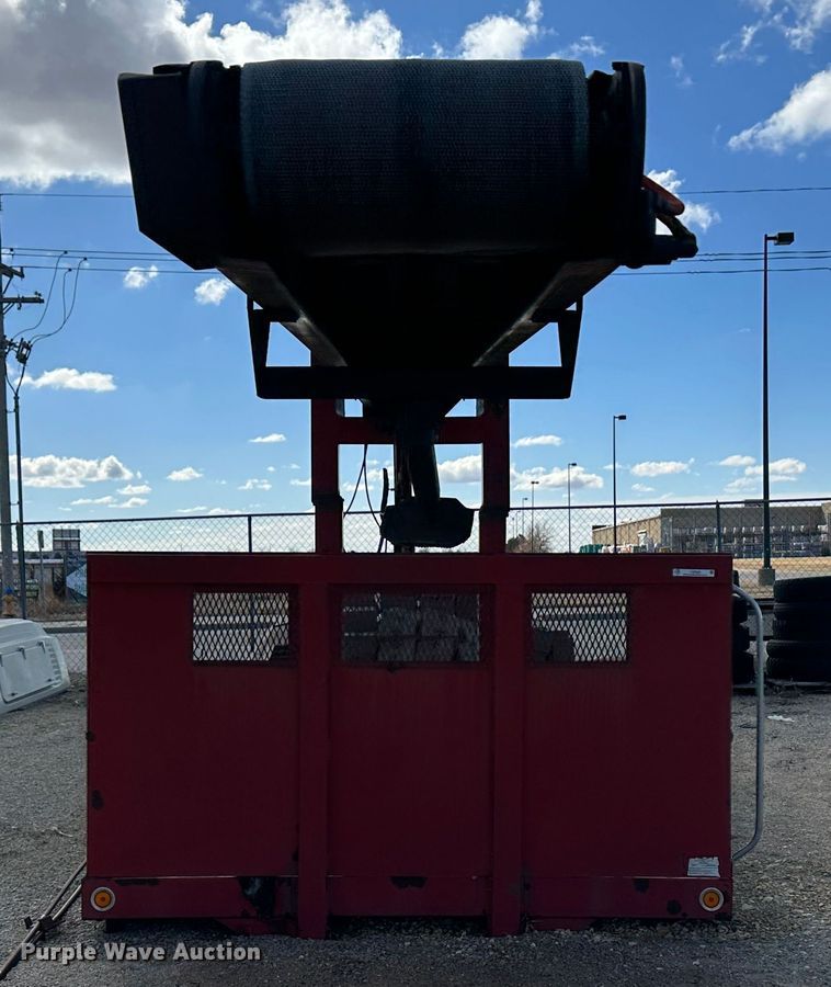 image for item LT9452 Shingle conveyor truck bed