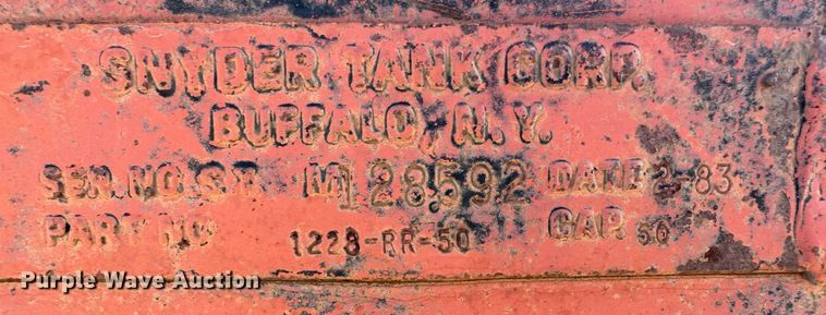 image for item LT9453 (2) hydraulic reservoirs