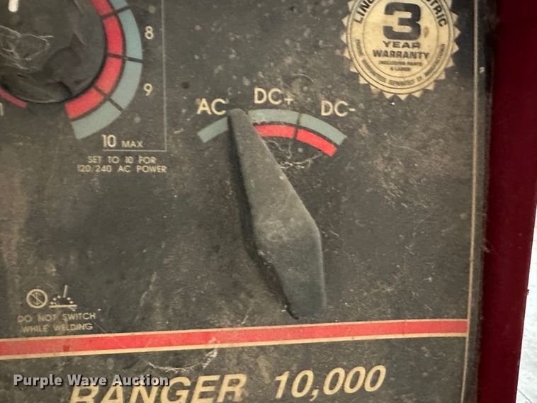 image for item LT9462 Lincoln Electric Ranger 10,000  welder/generator