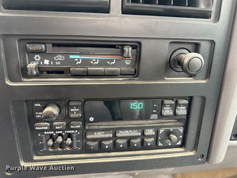 image for item LT9463 1994 Dodge Dakota  Club Cab pickup truck