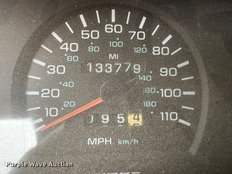 image for item LT9463 1994 Dodge Dakota  Club Cab pickup truck