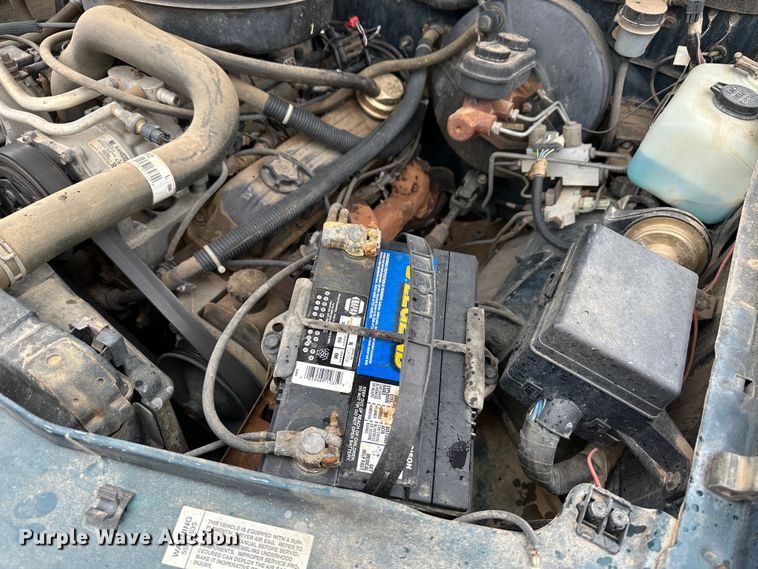 image for item LT9463 1994 Dodge Dakota  Club Cab pickup truck