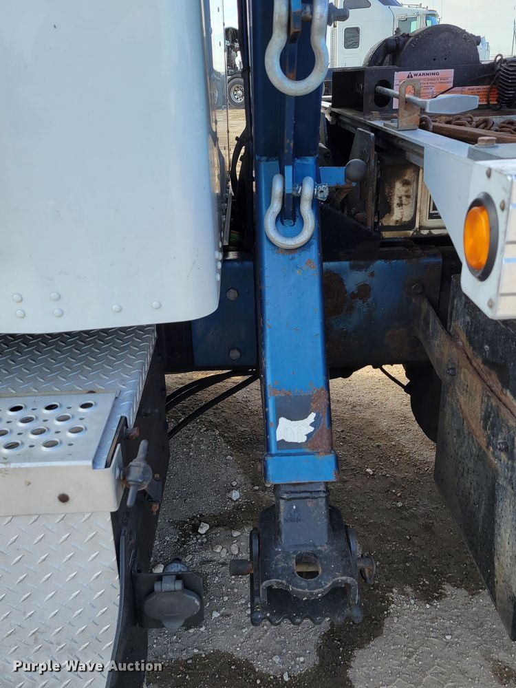 image for item LX9295 2009 Kenworth T270  rollback truck