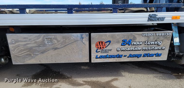 image for item LX9295 2009 Kenworth T270  rollback truck