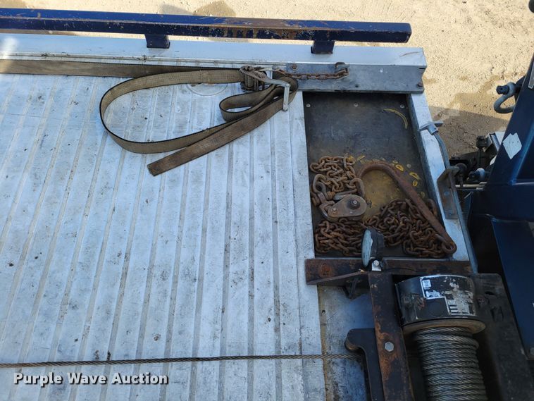 image for item LX9295 2009 Kenworth T270  rollback truck