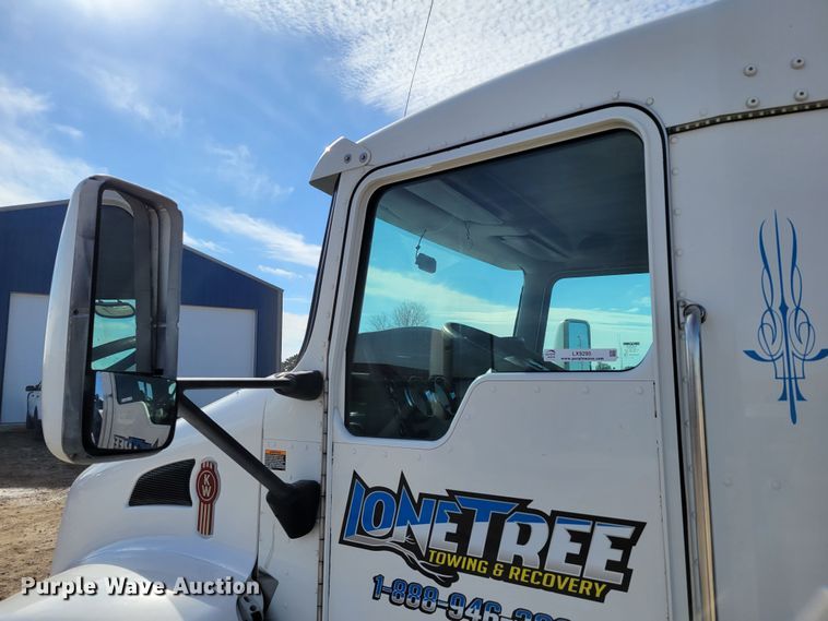 image for item LX9295 2009 Kenworth T270  rollback truck