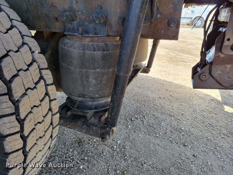 image for item LX9295 2009 Kenworth T270  rollback truck